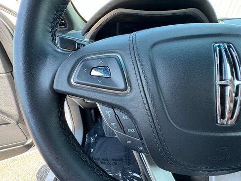 Used 2019 Lincoln MKZ Premiere AWD/4WD image 22