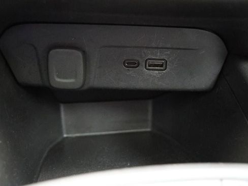 Used 2024 Chevrolet Trax RS w/ Sunroof Package image 27