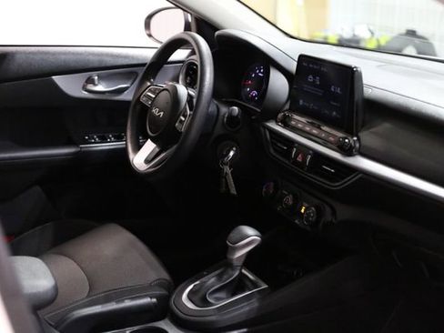 Used 2024 Kia Forte LXS image 31