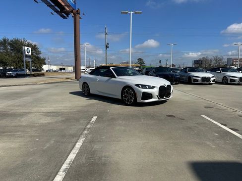 New 2026 BMW M440i Convertible w/ Premium Package image 3