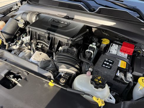 Used 2024 Jeep Compass Limited AWD/4WD image 30