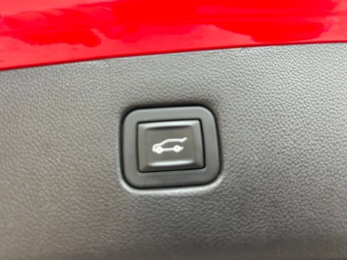 Used 2019 Chevrolet Blazer RS image 11