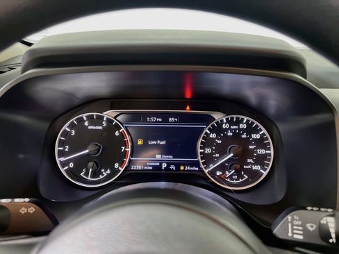Used 2024 Nissan Rogue SV FWD image 22