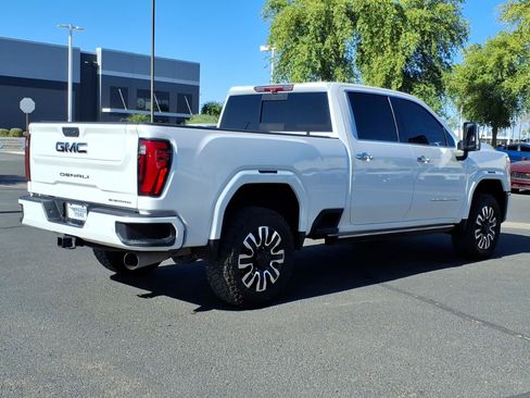 Used 2024 GMC Sierra 3500 Denali Ultimate AWD/4WD image 5