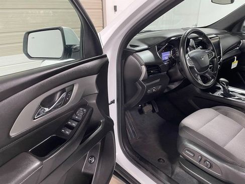 Used 2023 Chevrolet Traverse LT w/ Midnight/Sport Edition AWD/4WD image 10