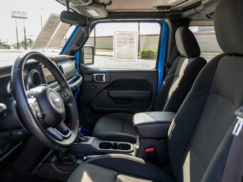 Used 2022 Jeep Wrangler Sport S image 12