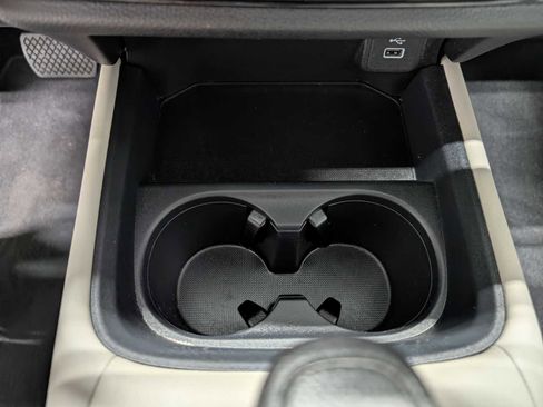 Certified 2024 Honda HR-V LX image 29