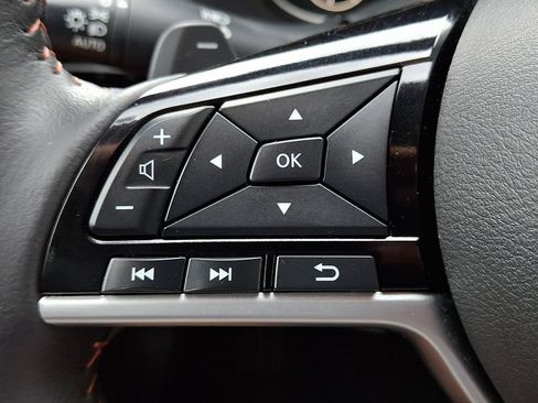 Used 2024 Nissan Altima 2.5 SR w/ SR Premium Package AWD/4WD image 23