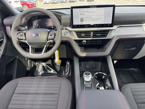 New 2026 Ford Explorer ST-Line w/ ST-Line Street Pack image 29