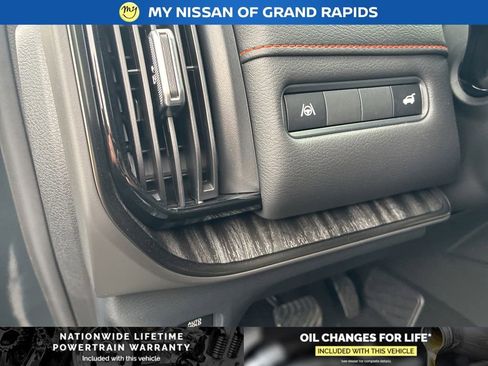 New 2026 Nissan Armada PRO-4X w/ Captain's Chari Seat Package AWD/4WD image 15