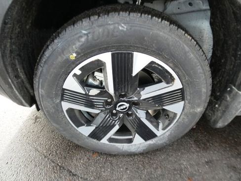 New 2026 Nissan Kicks SV w/ SV Premium Package image 8