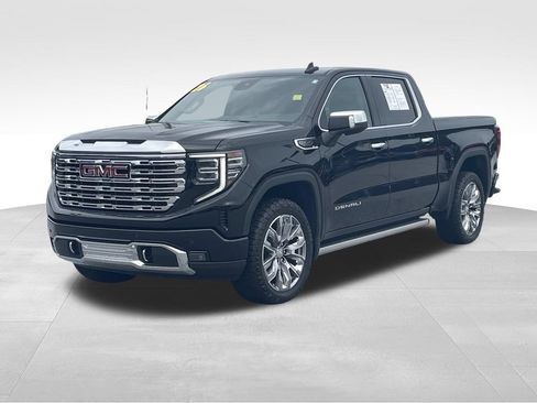Used 2026 GMC Sierra 1500 Denali w/ Denali Reserve Package AWD/4WD image 8