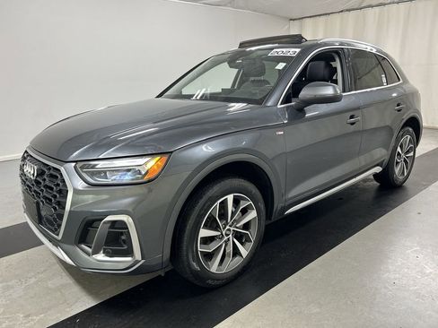 Used 2023 Audi Q5 2.0T Premium Plus w/ Premium Plus Package AWD/4WD image 5