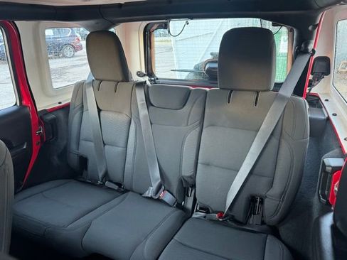 Used 2019 Jeep Wrangler Unlimited Sport image 20