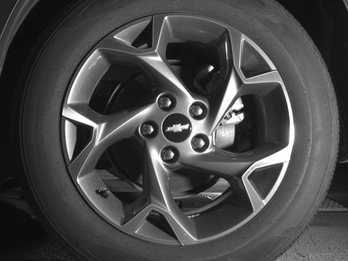 Used 2025 Chevrolet Trax LT w/ LT Convenience Package FWD image 14