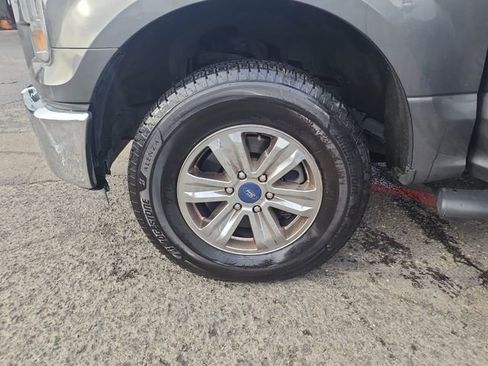 Used 2015 Ford F150 XLT w/ Trailer Tow Package image 31