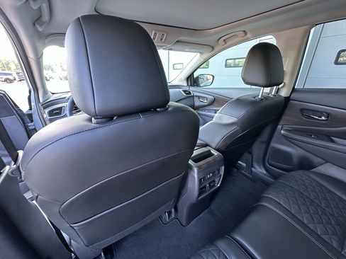 Used 2024 Nissan Murano Platinum w/ Cargo Package FWD image 31