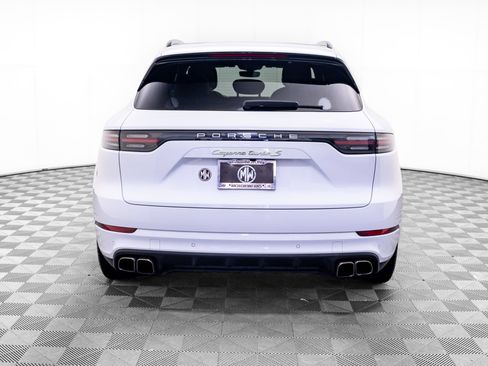 Used 2023 Porsche Cayenne Turbo S w/ Premium Package Plus AWD/4WD image 4