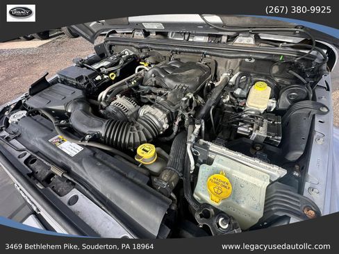 Used 2014 Jeep Wrangler Unlimited Sahara w/ Dual Top Group image 46