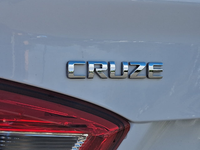 Used 2019 Chevrolet Cruze LS w/ LS Convenience Package FWD image 31