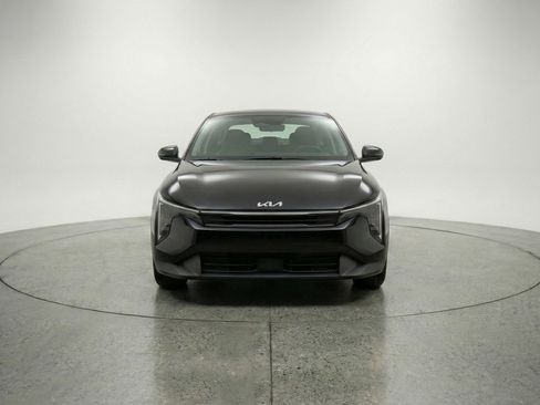 Used 2025 Kia K4 FWD image 2