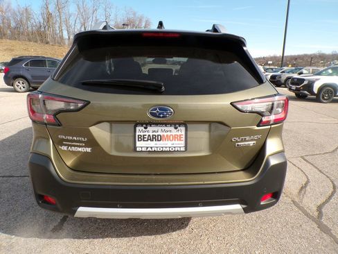 Used 2023 Subaru Outback Touring image 3