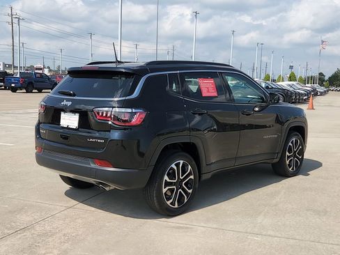 Used 2022 Jeep Compass Limited image 5
