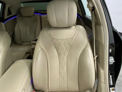 Used 2018 Mercedes-Benz Maybach S 560 4MATIC image 23