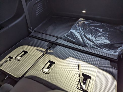 New 2026 GMC Acadia Elevation w/ Elevation Premium Package FWD image 13
