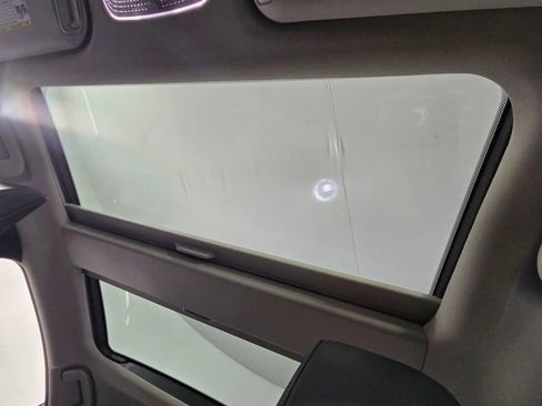 Used 2023 Toyota Prius Limited w/ Limited Premium Package image 18