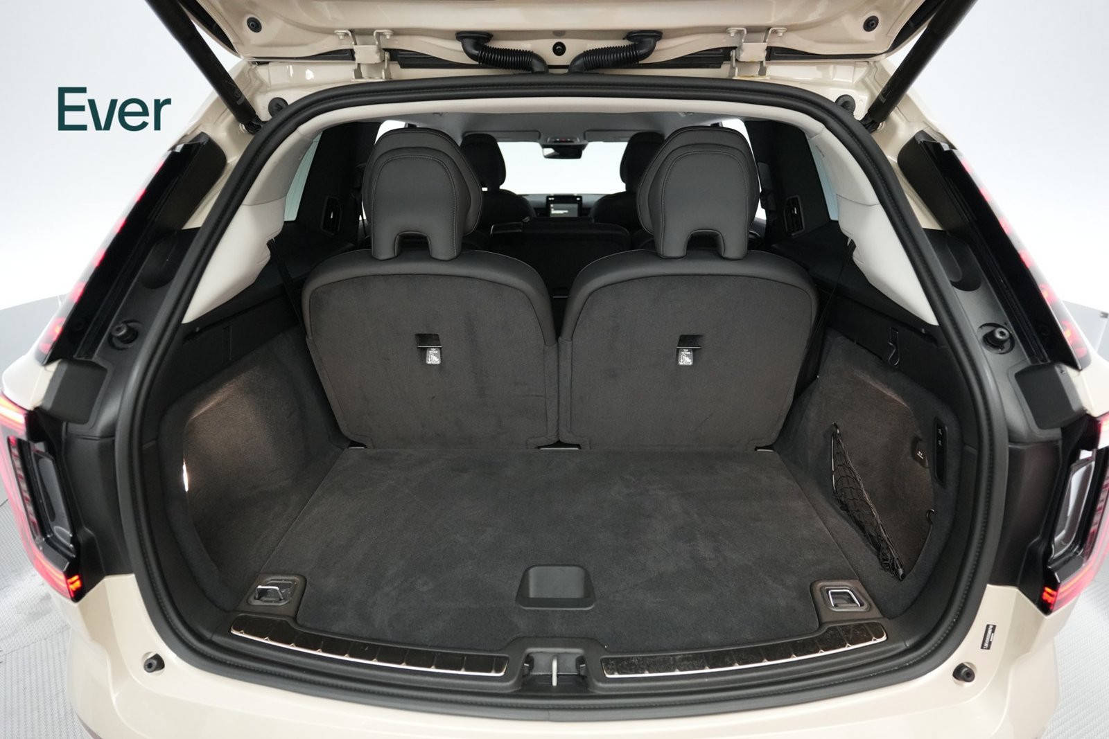 Used 2025 Volvo EX90 Plus AWD/4WD image 8