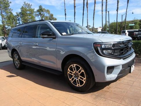 Certified 2025 Ford Expedition Max Active image 6