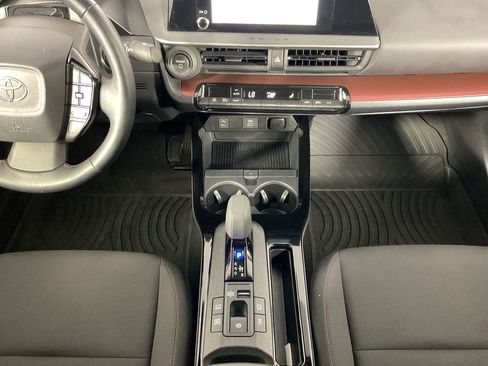Used 2024 Toyota Prius Prime FWD image 14