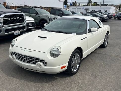 Used 2002 Ford Thunderbird RWD image 3