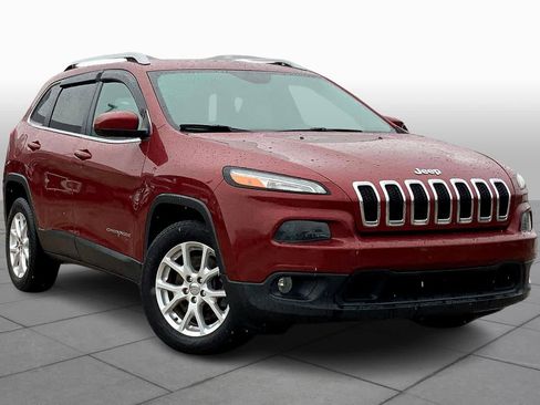 Used 2015 Jeep Cherokee Latitude w/ Comfort/Convenience Group FWD image 3