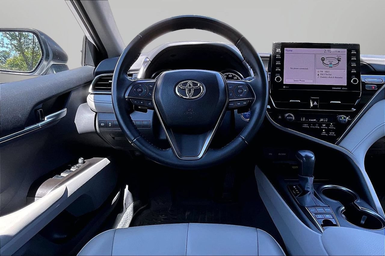 Used 2024 Toyota Camry SE w/ Audio Upgrade Package FWD image 11