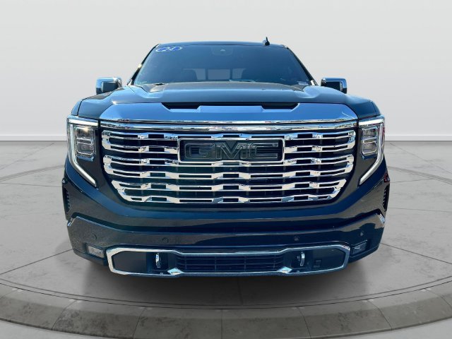 Used 2024 GMC Sierra 1500 Denali AWD/4WD image 12
