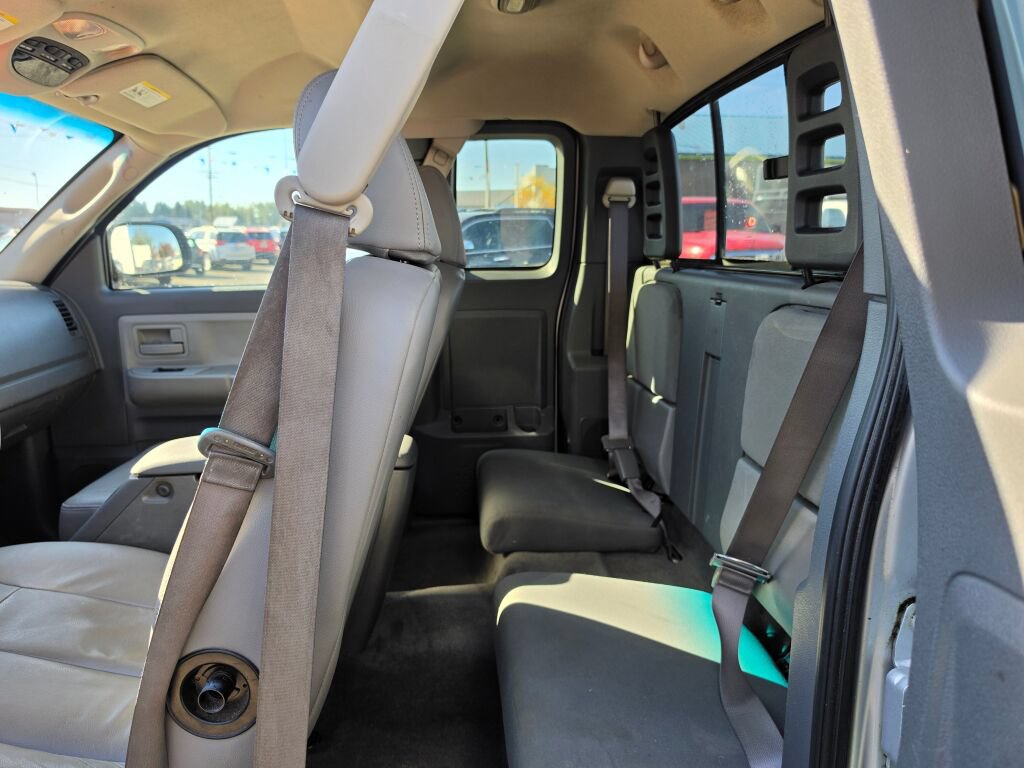 Used 2005 Dodge Dakota SLT RWD image 16