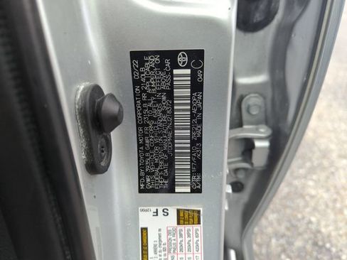 Used 2022 Toyota Corolla L FWD image 37