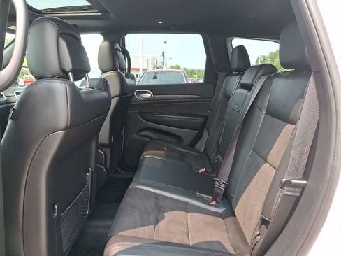 Used 2021 Jeep Grand Cherokee Laredo X AWD/4WD image 11