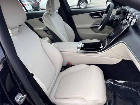 Used 2025 Mercedes-Benz C 300 C 300 image 27