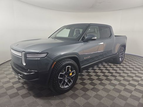 Used 2022 Rivian R1T Launch Edition image 1