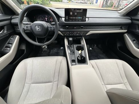 Used 2024 Honda Accord EX image 39