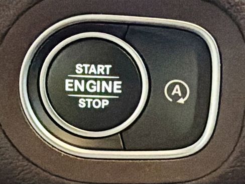 Used 2021 Mercedes-Benz GLE 350 4MATIC w/ Premium Package image 34