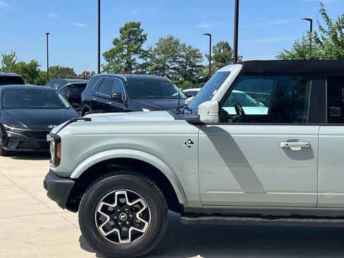 Used 2023 Ford Bronco Outer Banks AWD/4WD image 7