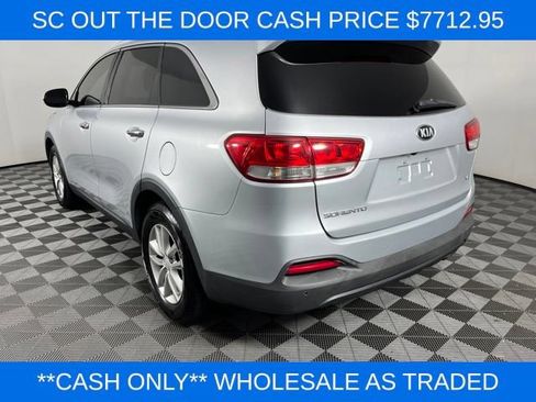 Used 2017 Kia Sorento LX w/ LX V6 Convenience Package FWD image 6