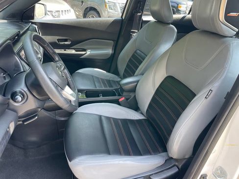 Certified 2021 Nissan Kicks SR w/ SR Premium Package FWD image 7