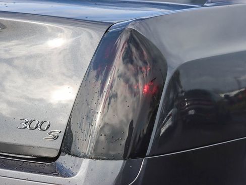 Used 2014 Chrysler 300 S image 8