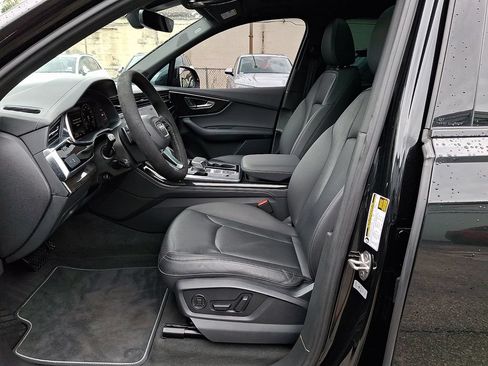 Used 2025 Audi Q7 2.0T Premium Plus w/ Premium Plus Package AWD/4WD image 14