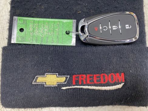 New 2026 Chevrolet Trax ACTIV w/ Sunroof Package image 29